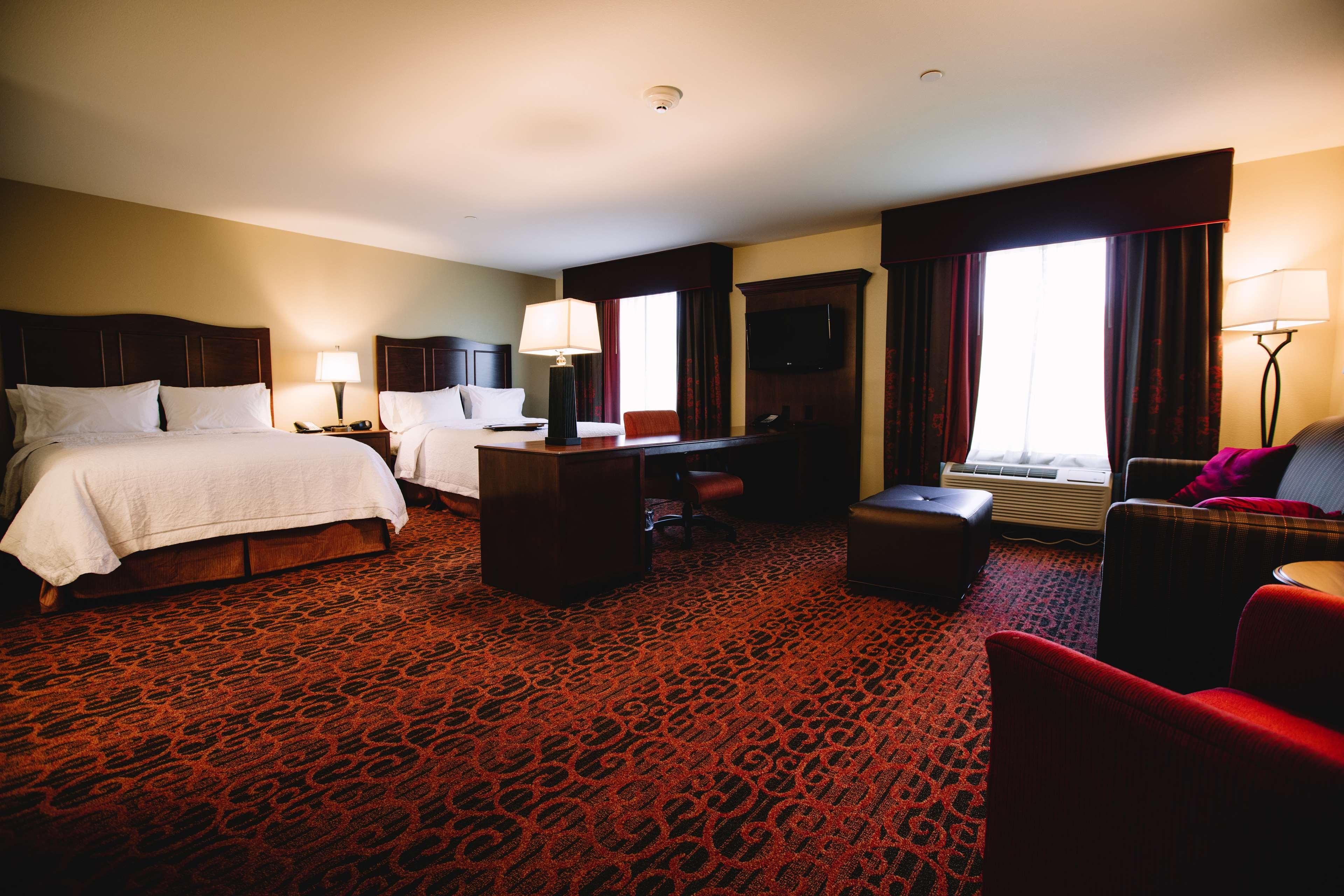 Hotel Hampton &