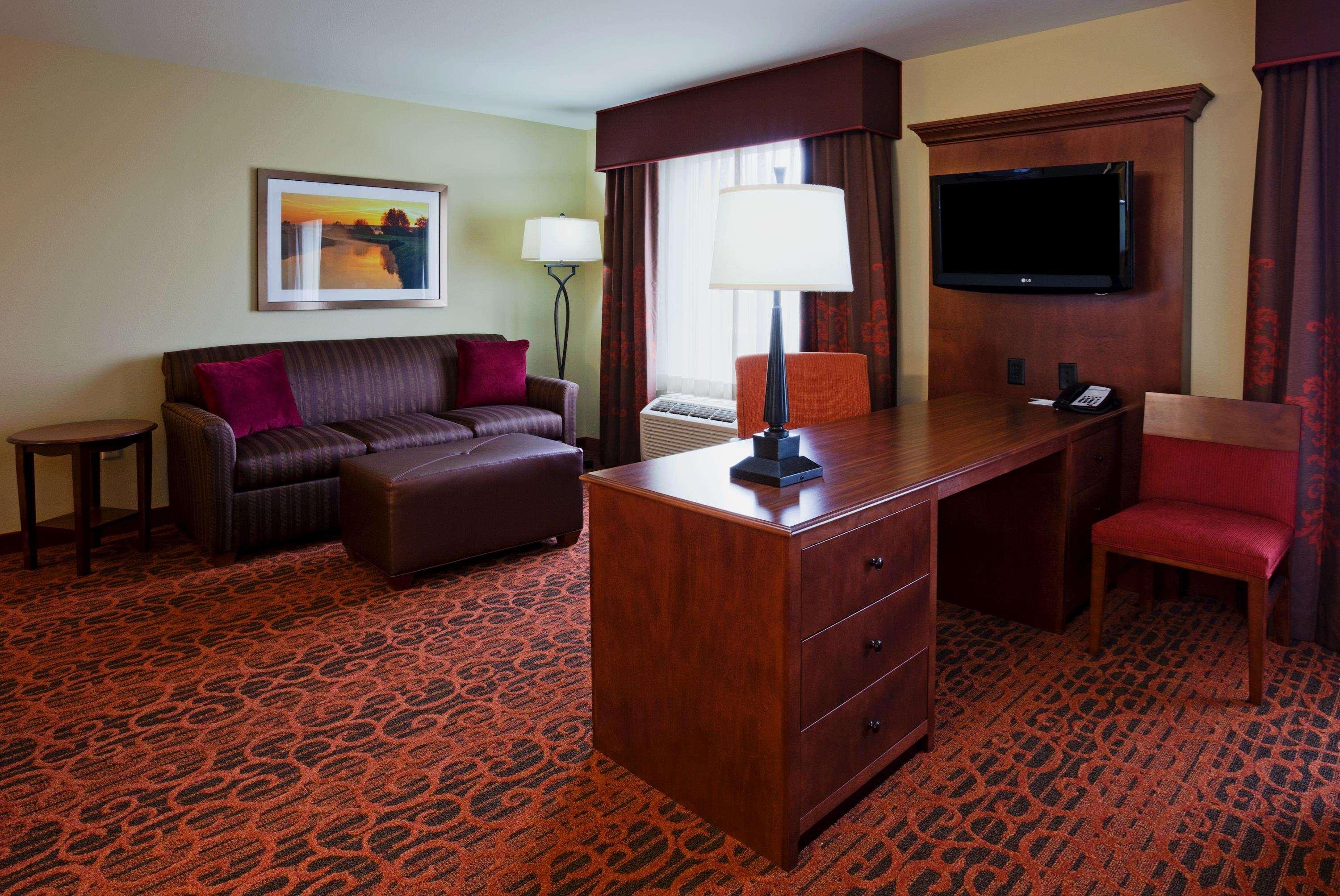 Hotel Hampton & 3*
